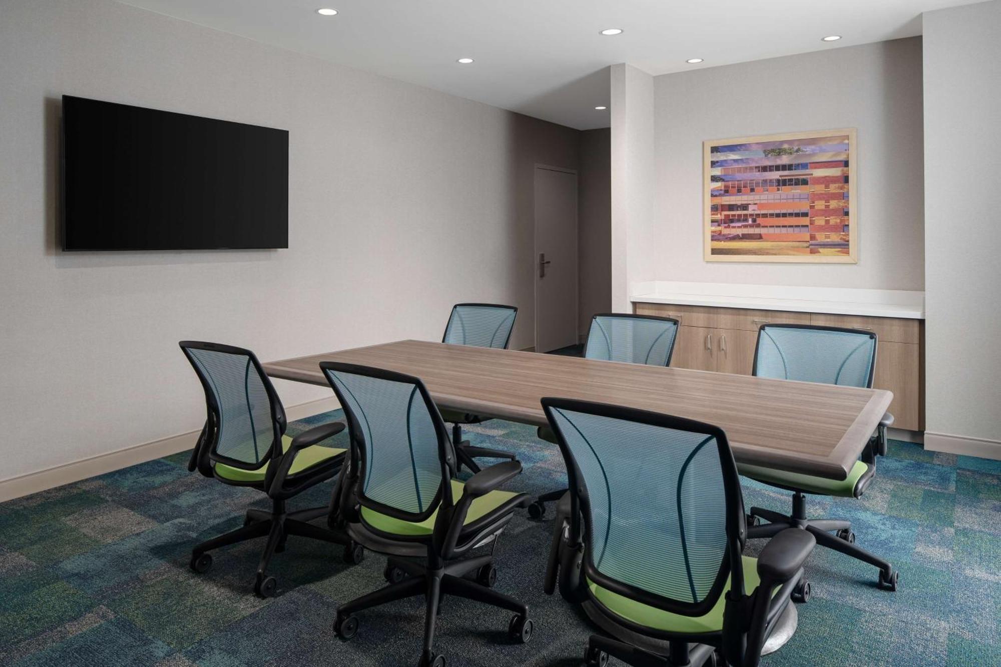 Home2 Suites By Hilton Des Moines At Drake University מראה חיצוני תמונה