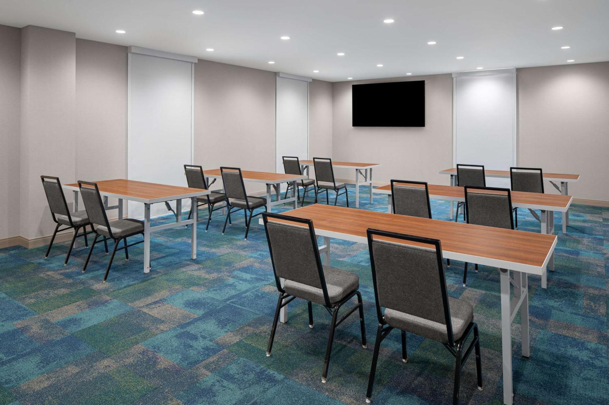 Home2 Suites By Hilton Des Moines At Drake University מראה חיצוני תמונה