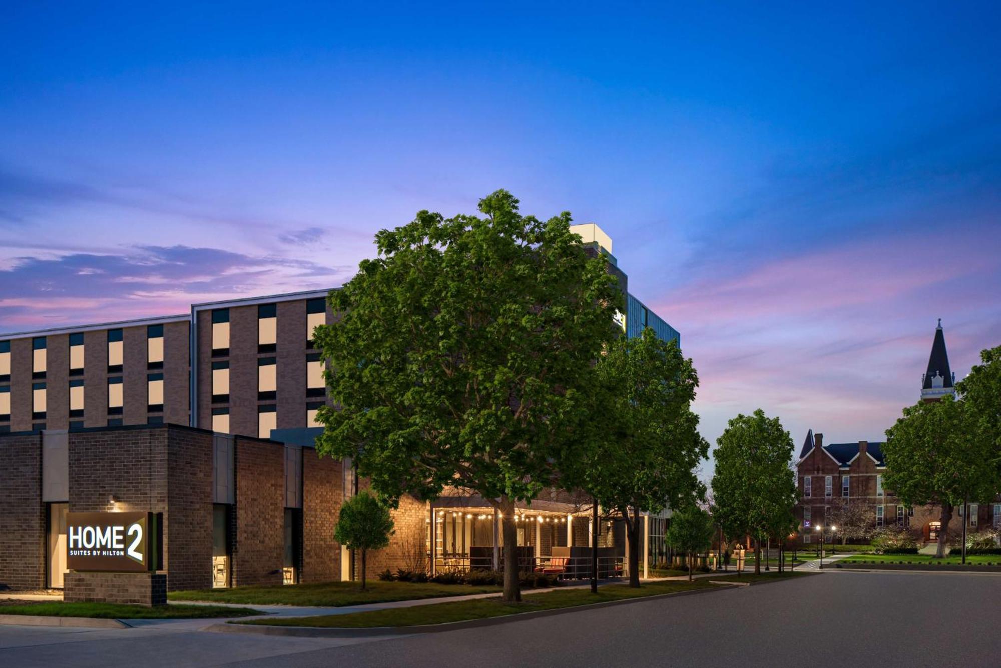 Home2 Suites By Hilton Des Moines At Drake University מראה חיצוני תמונה