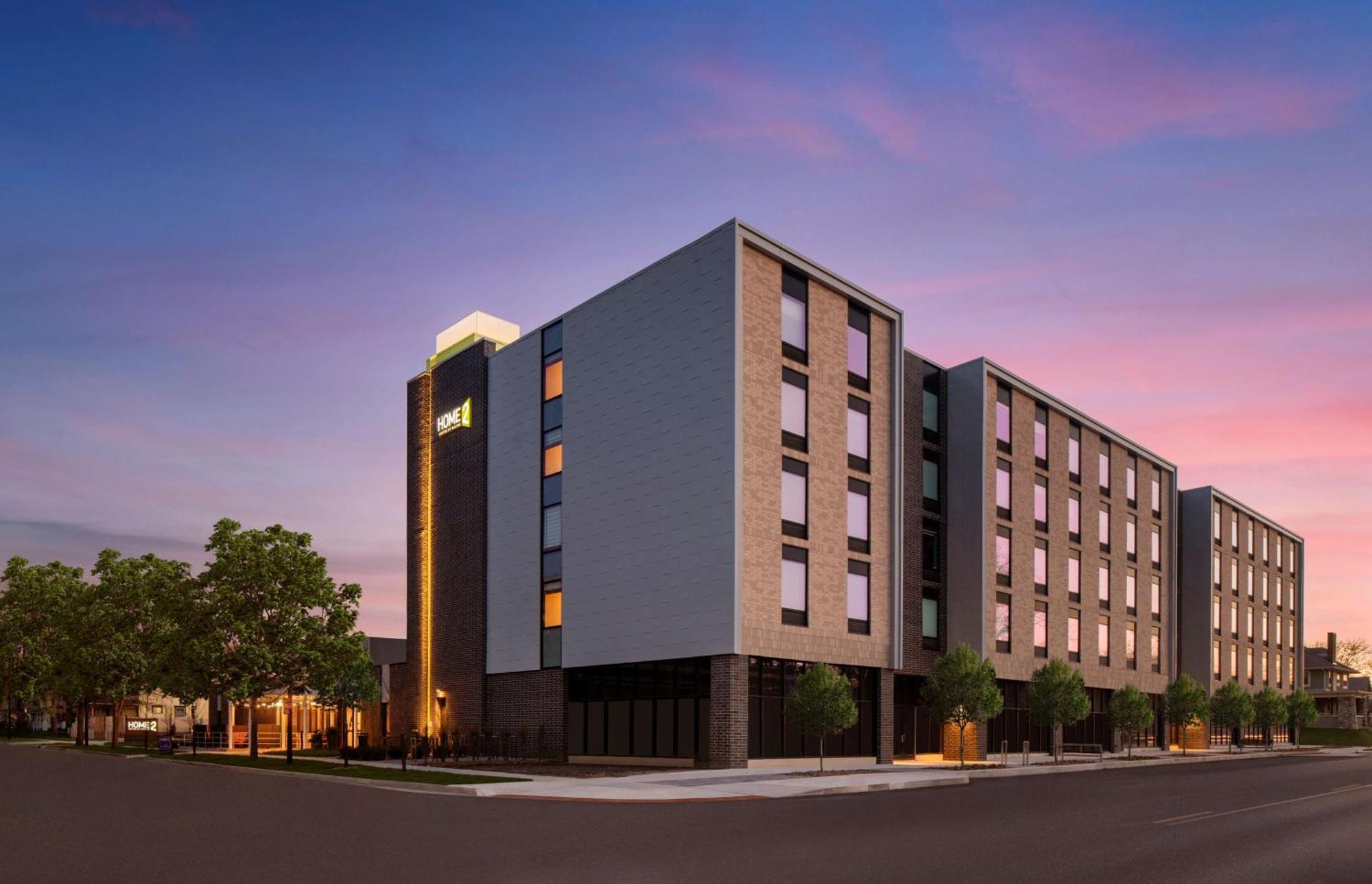 Home2 Suites By Hilton Des Moines At Drake University מראה חיצוני תמונה
